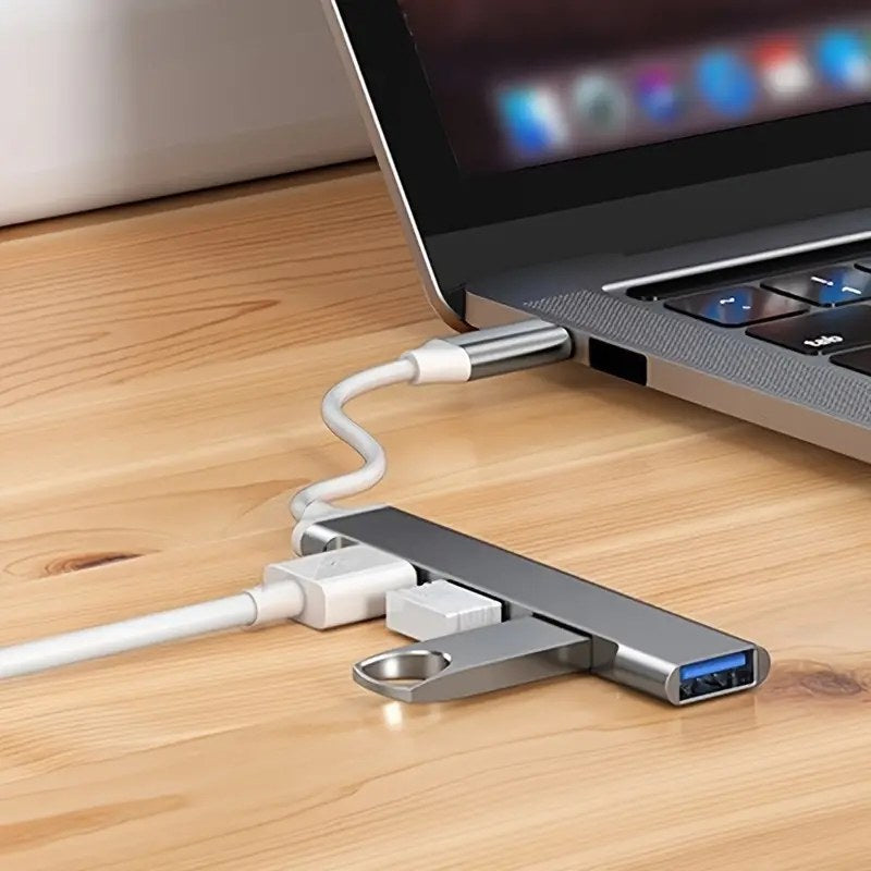 USB-C Hub with 4 Ports - Fast Data & Charging